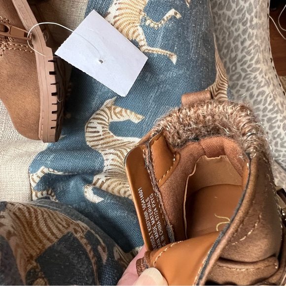 NWT Toddler girl Sugar boots, size 5 - Picture 5 of 7